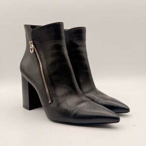 Nine West Black Leather Block Heel Booties Zip Detail Sleek Modern Chic Size 9